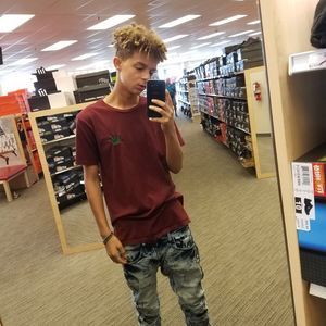 Meet your Posher, Devon